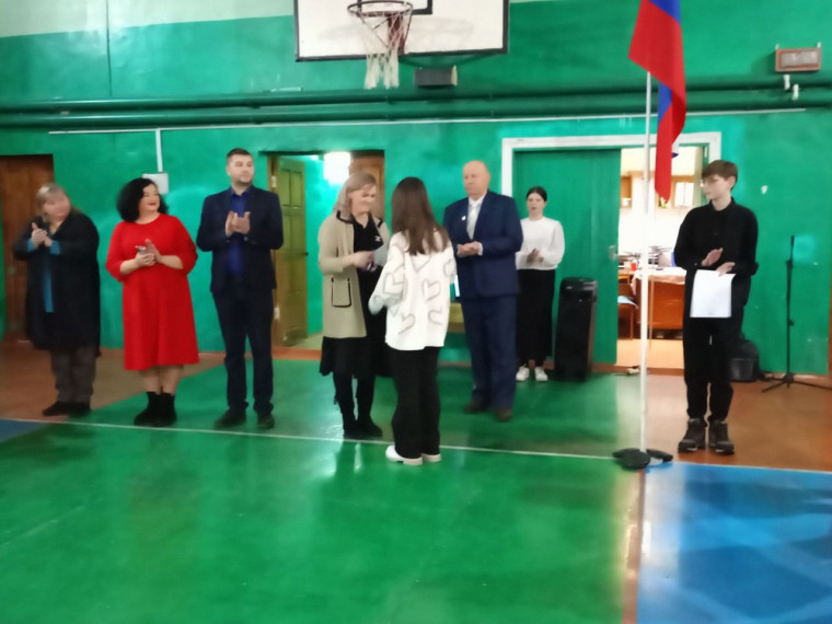 Сегодня в нашей школе прошло важное занятие "Разговоры о важном".